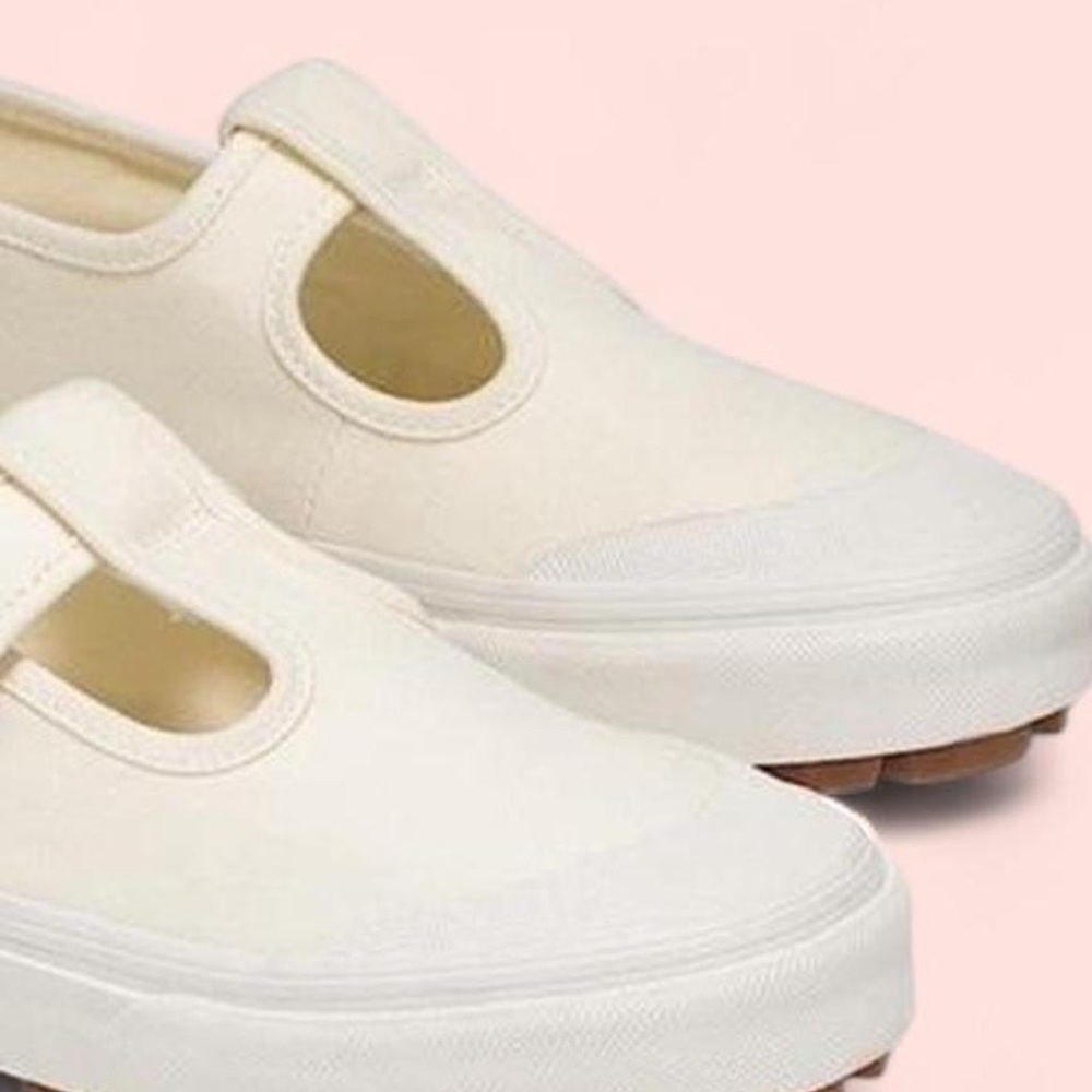 Vans Mary Jane Style 93 Beige Canvas Slip-On - Picture 2 of 4